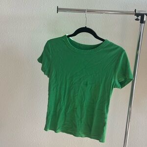 Women’s green tshirt